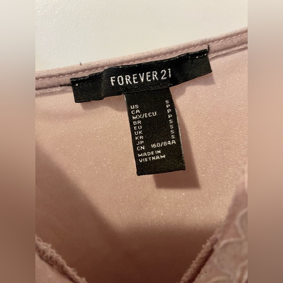 Forever 21 Dusty Pink Velvet Body Suit - Picture 2 of 3